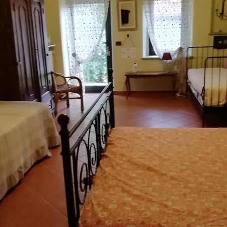 Bed&Breakfast La Siepe Pinerolo Værelse billede
